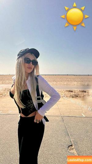 Ava Max photo #0847