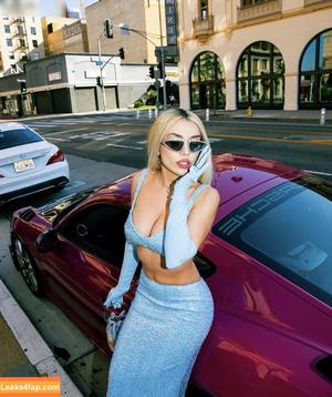 Ava Max photo #0876