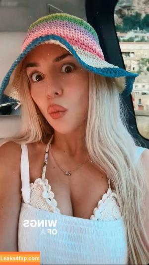 Ava Max photo #0881