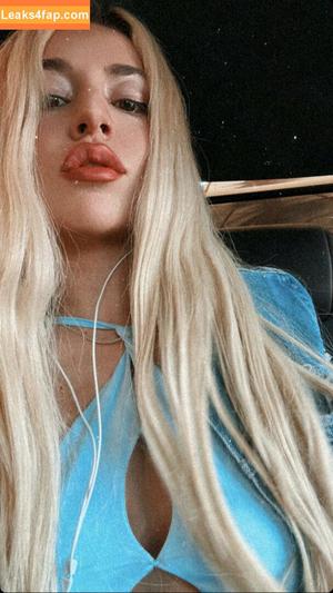 Ava Max photo #0901