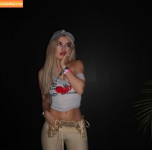 Ava Max photo #1224