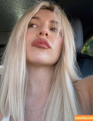 Ava Max photo #1443