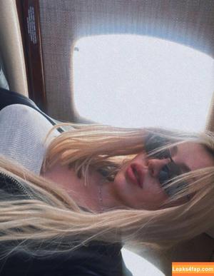 Ava Max photo #1447
