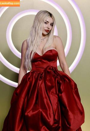 Ava Max photo #1492