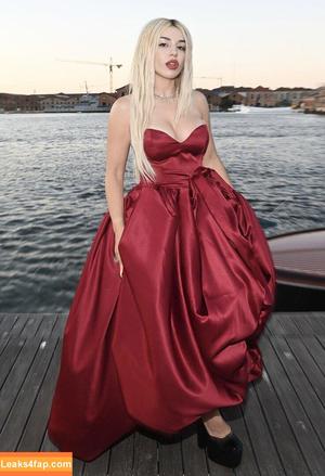 Ava Max photo #1495