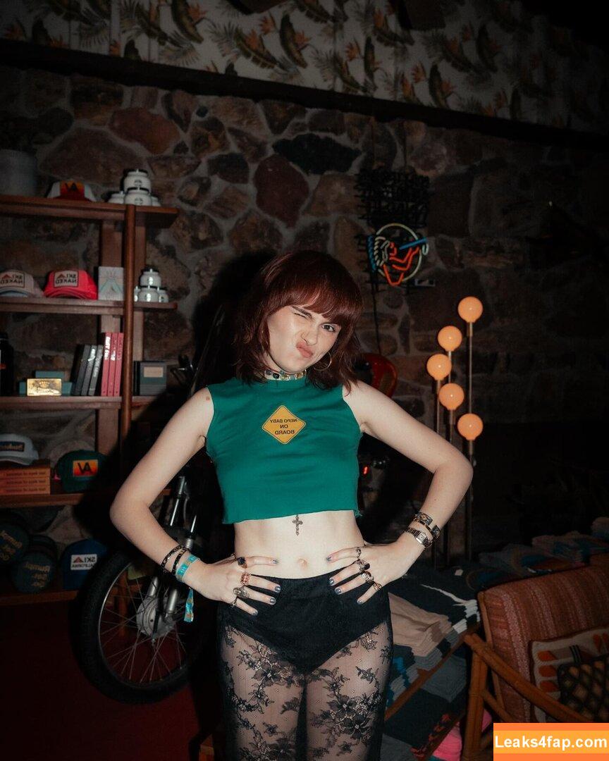 Ava Maybee / Ava Cardoso-Smith / avamaybee leaked photo photo #0018