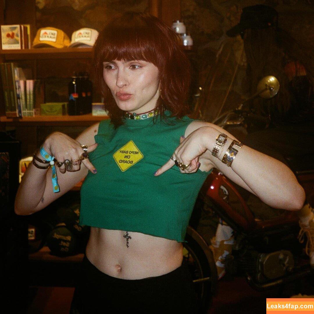 Ava Maybee / Ava Cardoso-Smith / avamaybee leaked photo photo #0020
