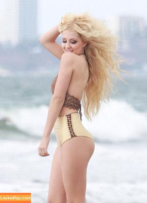 Ava Sambora photo #0019