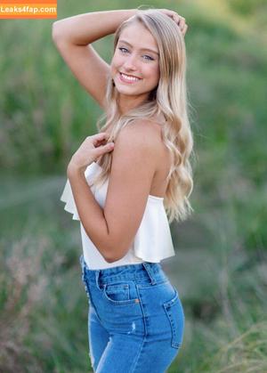 Ava Wilson photo #0004