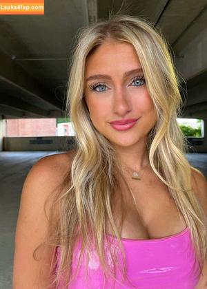 Ava Wilson photo #0007