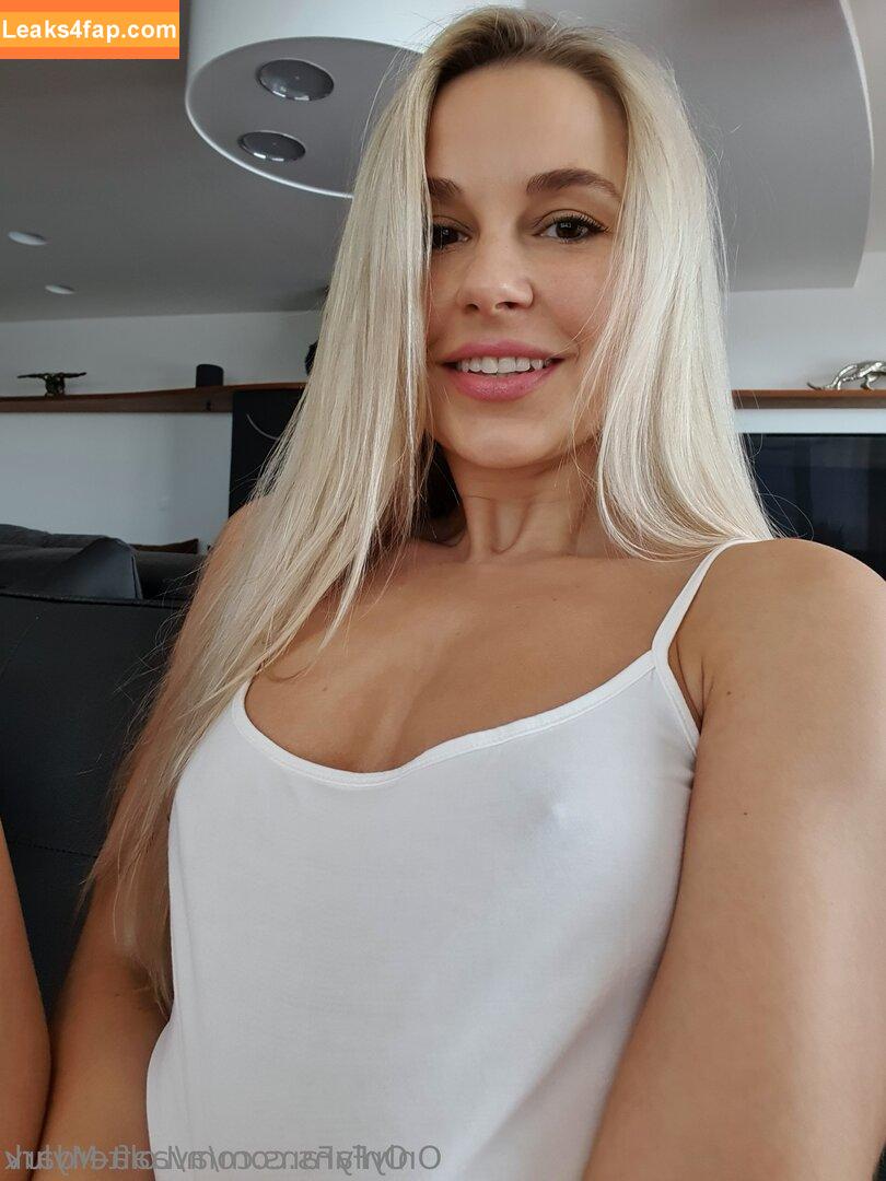 avaafterdark /  leaked photo photo #0168