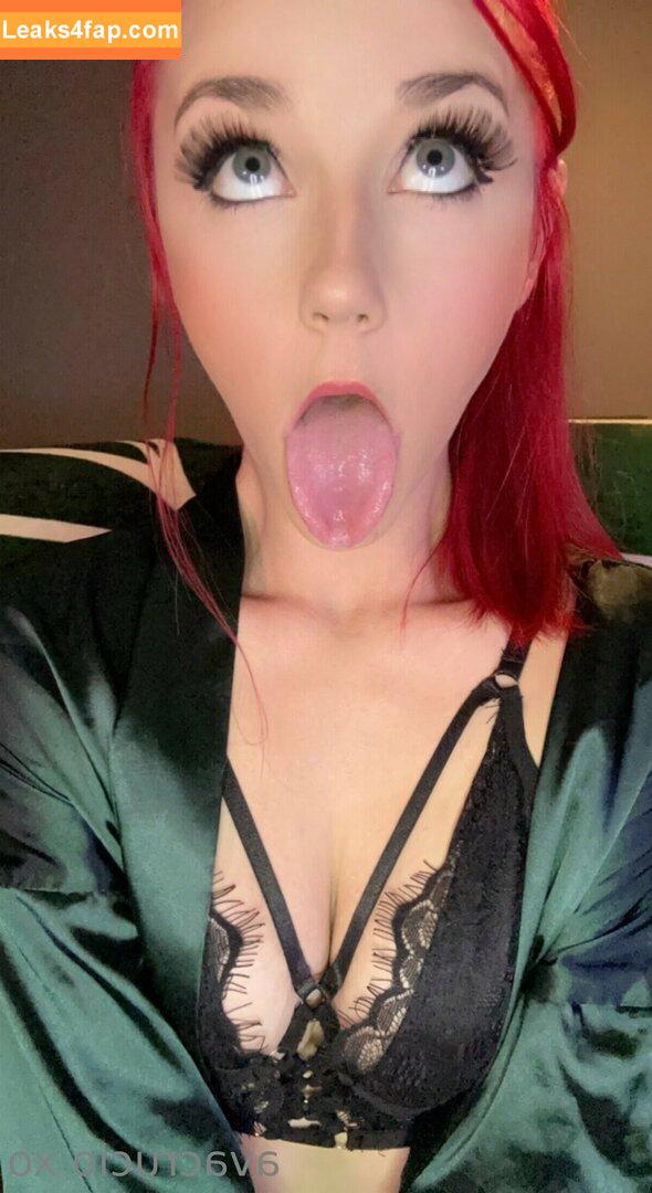 avacrucio /  leaked photo photo #0037