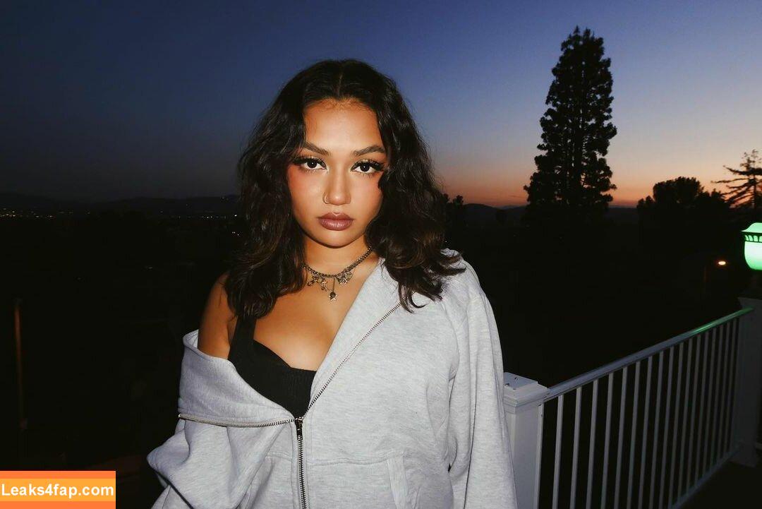 Avani Gregg / avani leaked photo photo #0098