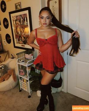 Avani Gregg photo #0053