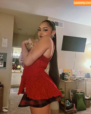 Avani Gregg photo #0055