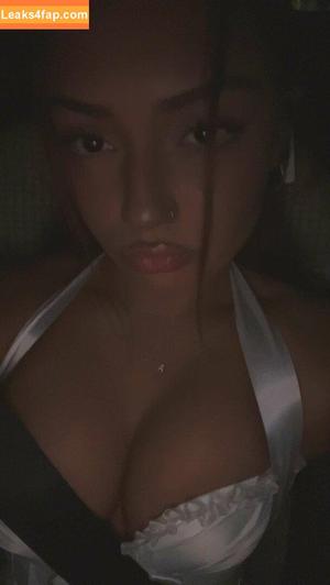 Avani Gregg photo #0157