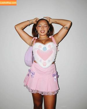 Avani Gregg photo #0237