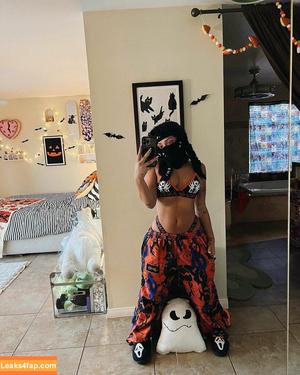Avani Gregg photo #0244