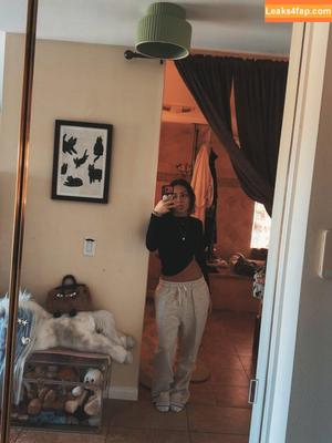 Avani Gregg фото #0556