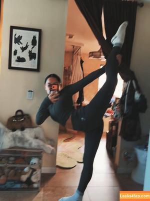 Avani Gregg фото #0561