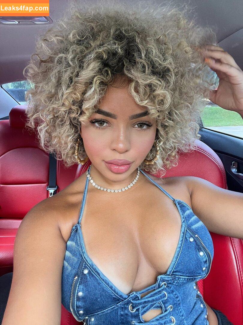 Avanti / Avazura / ari_avanti / twitch streamer leaked photo photo #0090