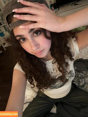 AvaScreams photo #0004