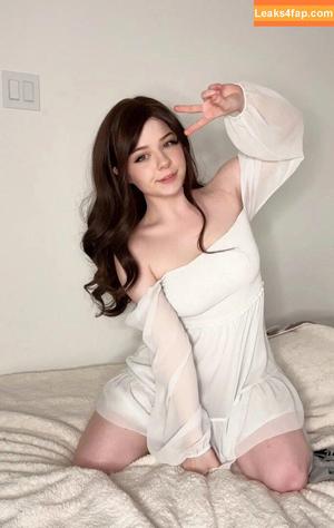 avawaifu photo #0027