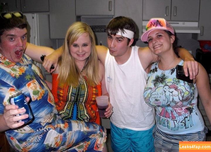 Avery Harwood / avery_harwood / https: / sundreamsharwood_official leaked photo photo #0017