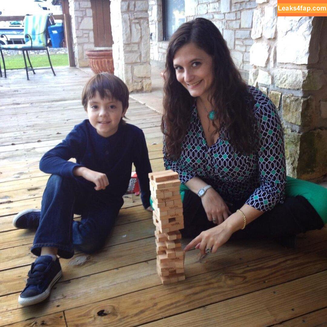 Avery Harwood / avery_harwood / https: / sundreamsharwood_official leaked photo photo #0049