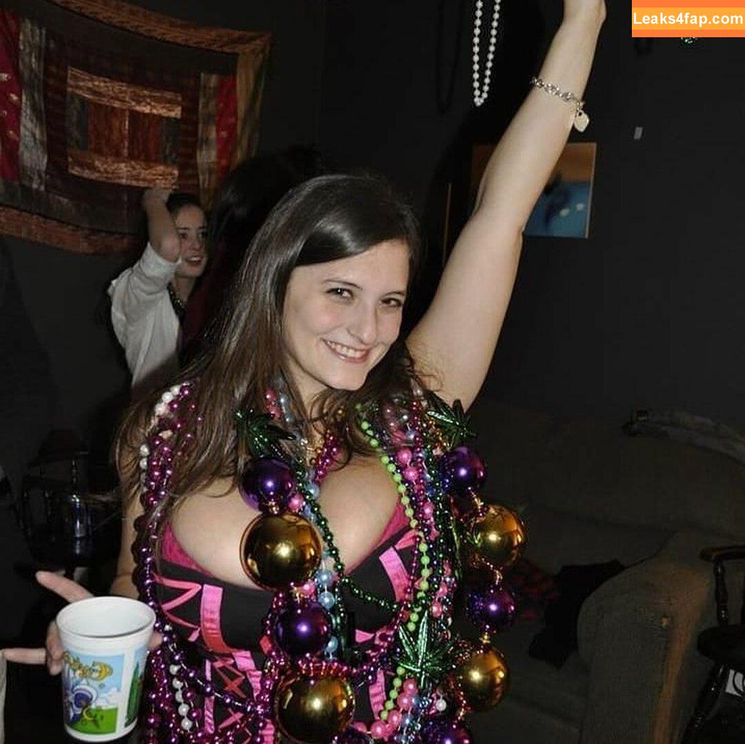 Avery Harwood / avery_harwood / https: / sundreamsharwood_official leaked photo photo #0272