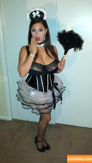 Avery Harwood photo #0011