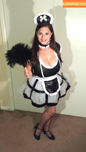 Avery Harwood photo #0020