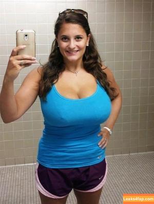 Avery Harwood photo #0037