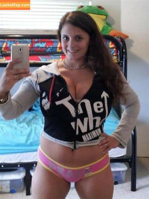 Avery Harwood photo #0074