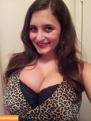 Avery Harwood photo #0077