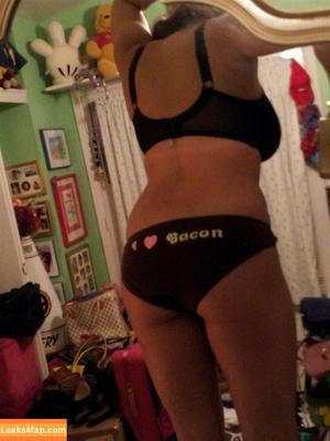 Avery Harwood photo #0079