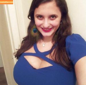 Avery Harwood photo #0097