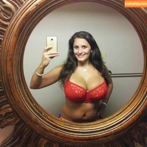 Avery Harwood photo #0105