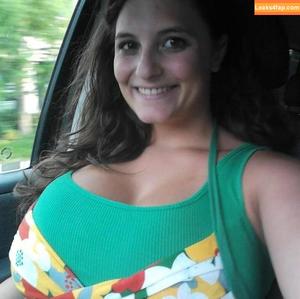 Avery Harwood photo #0147