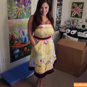 Avery Harwood photo #0230