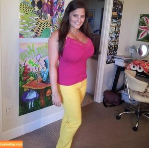 Avery Harwood photo #0233