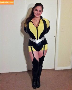 Avery Harwood photo #0243