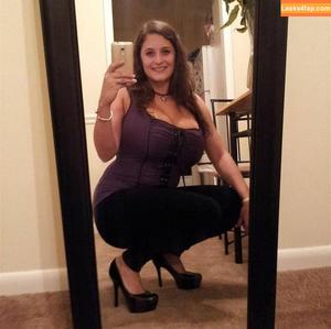 Avery Harwood photo #0301