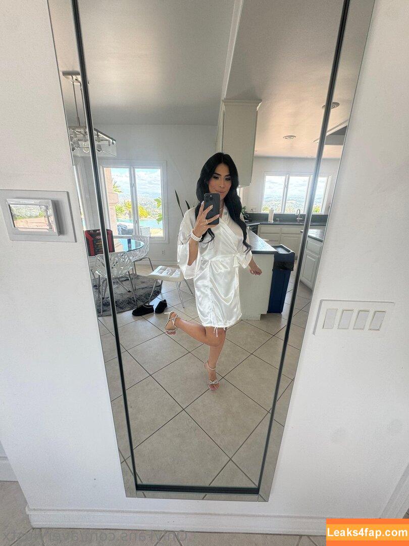 averylustx /  leaked photo photo #0046