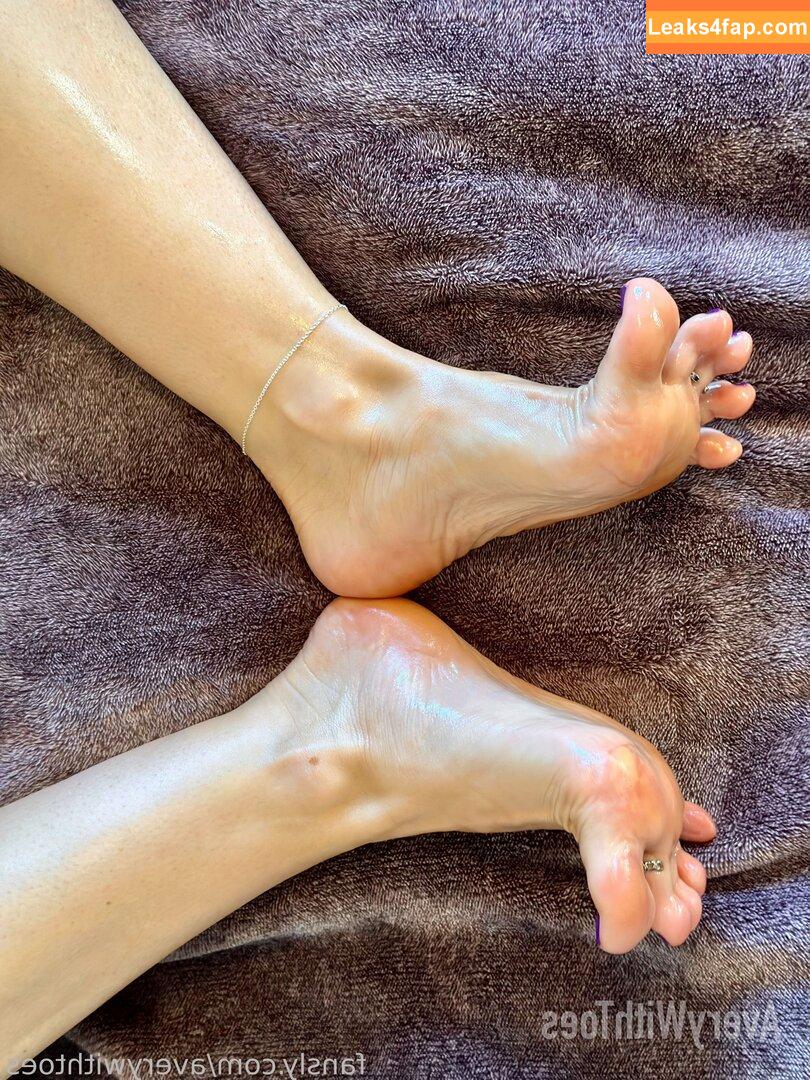 averywithtoes /  leaked photo photo #0031