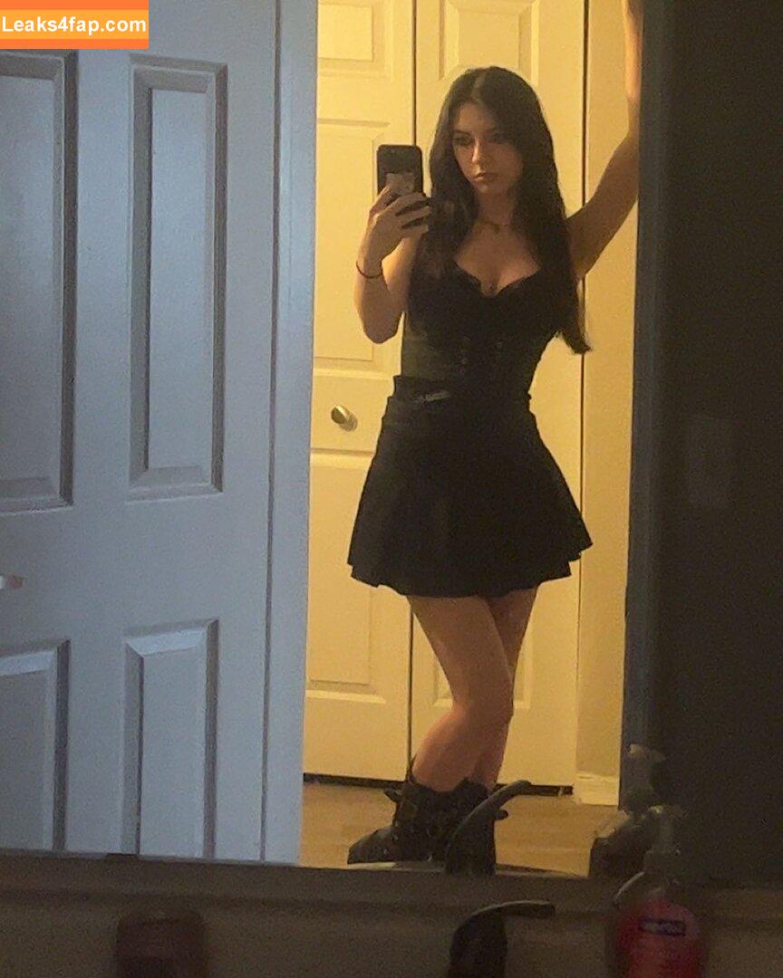 Aveziezz leaked photo photo #0002