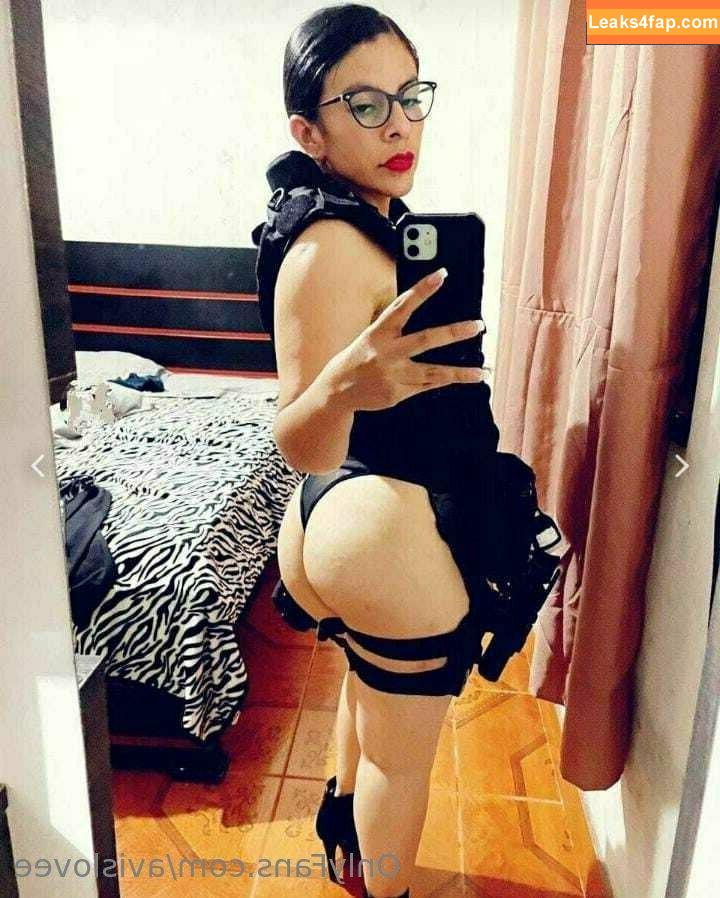 avislovee / _avislove_ leaked photo photo #0022