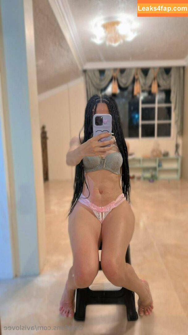 avislovee / _avislove_ leaked photo photo #0061