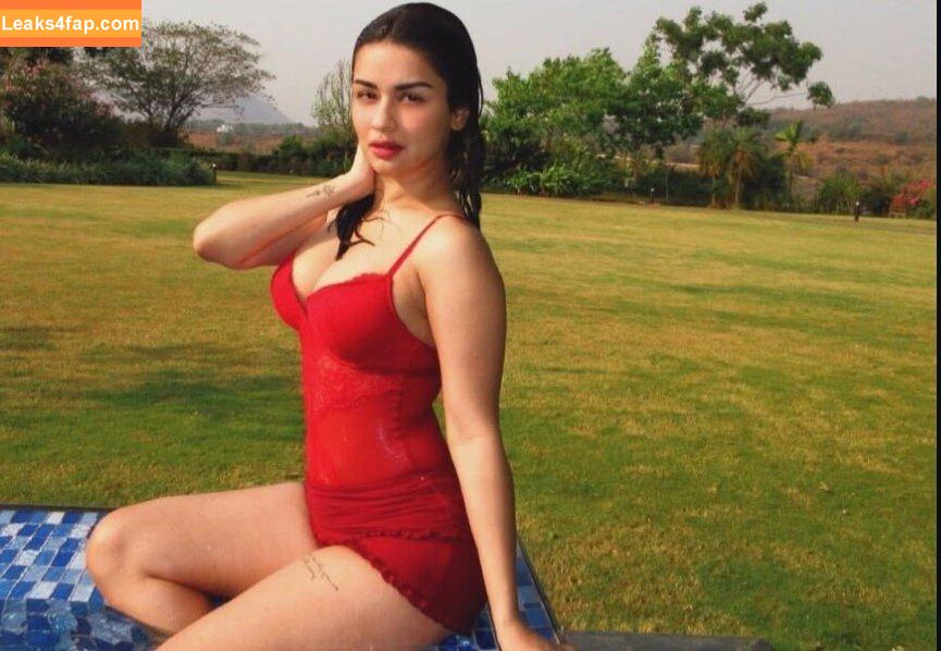 Avneet Kaur / avneetkaur_13 слитое фото фото #0050