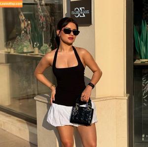 Avneet Kaur фото #0078